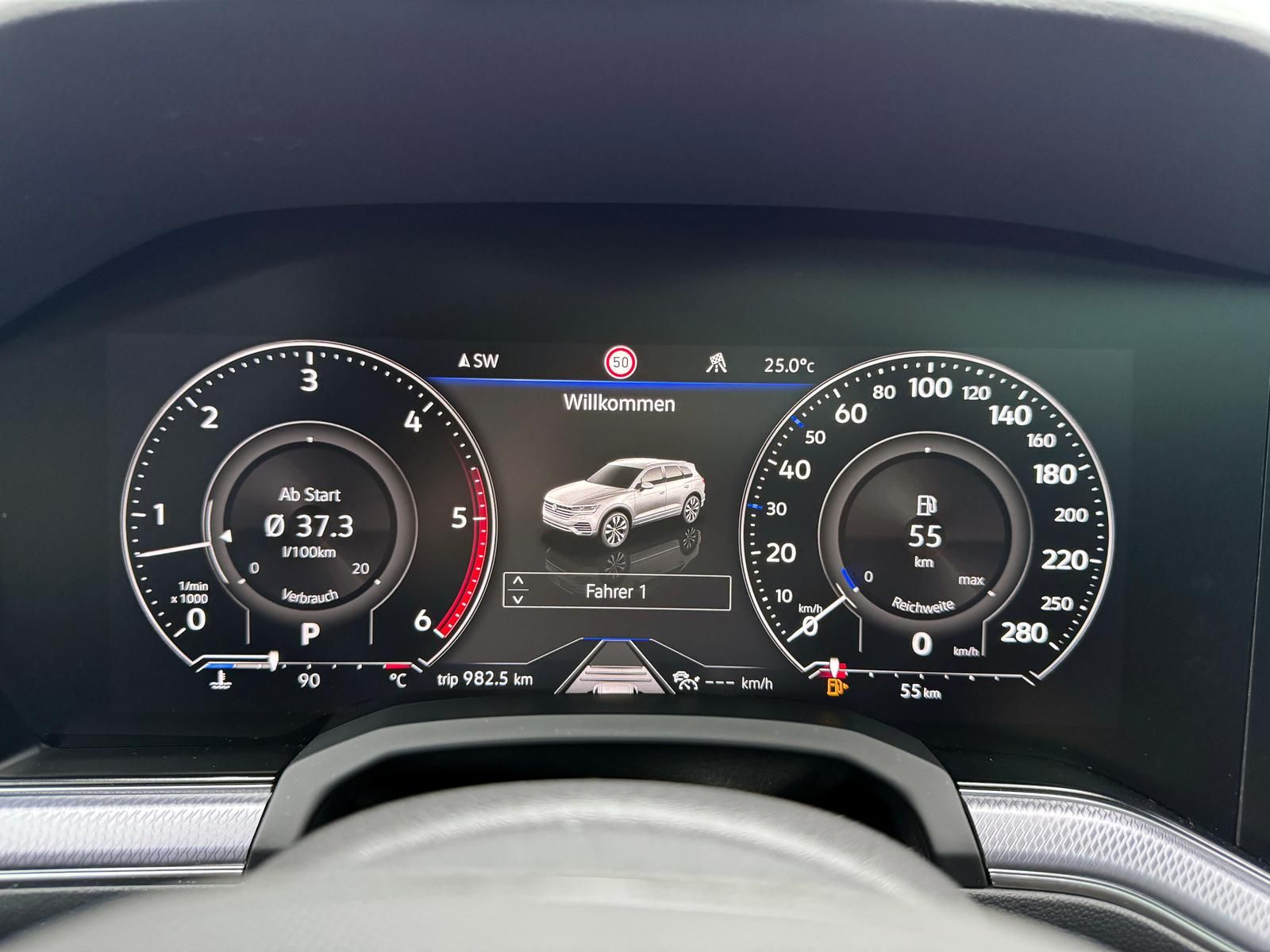 Fahrzeugabbildung Volkswagen 4.0 TDI V8*R-LINE*STANDHZ*DYNAUDIO*LUFT*PANO*AHK