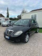Lancia Ypsilon 1.4 16V Sport MomoDesign - gebrauchte Lancia Ypsilon aus dem Jahr 2007