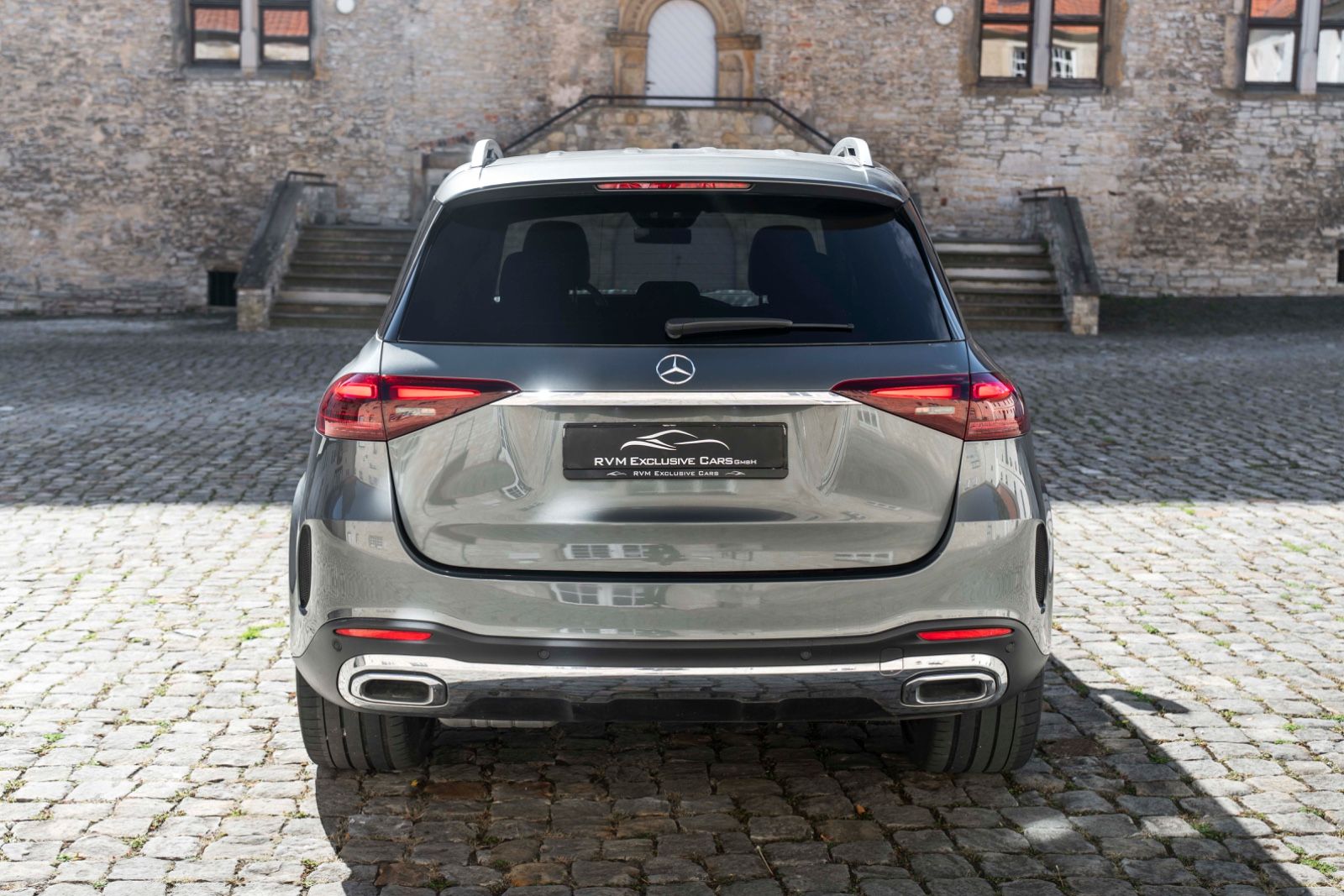 Fahrzeugabbildung Mercedes-Benz GLE 350de 4Matic AMG 3D KAM BURMESTER ACC LUFT