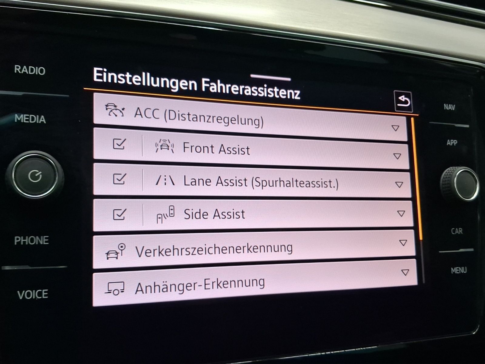 Volkswagen Passat Alltrack - Bild 12