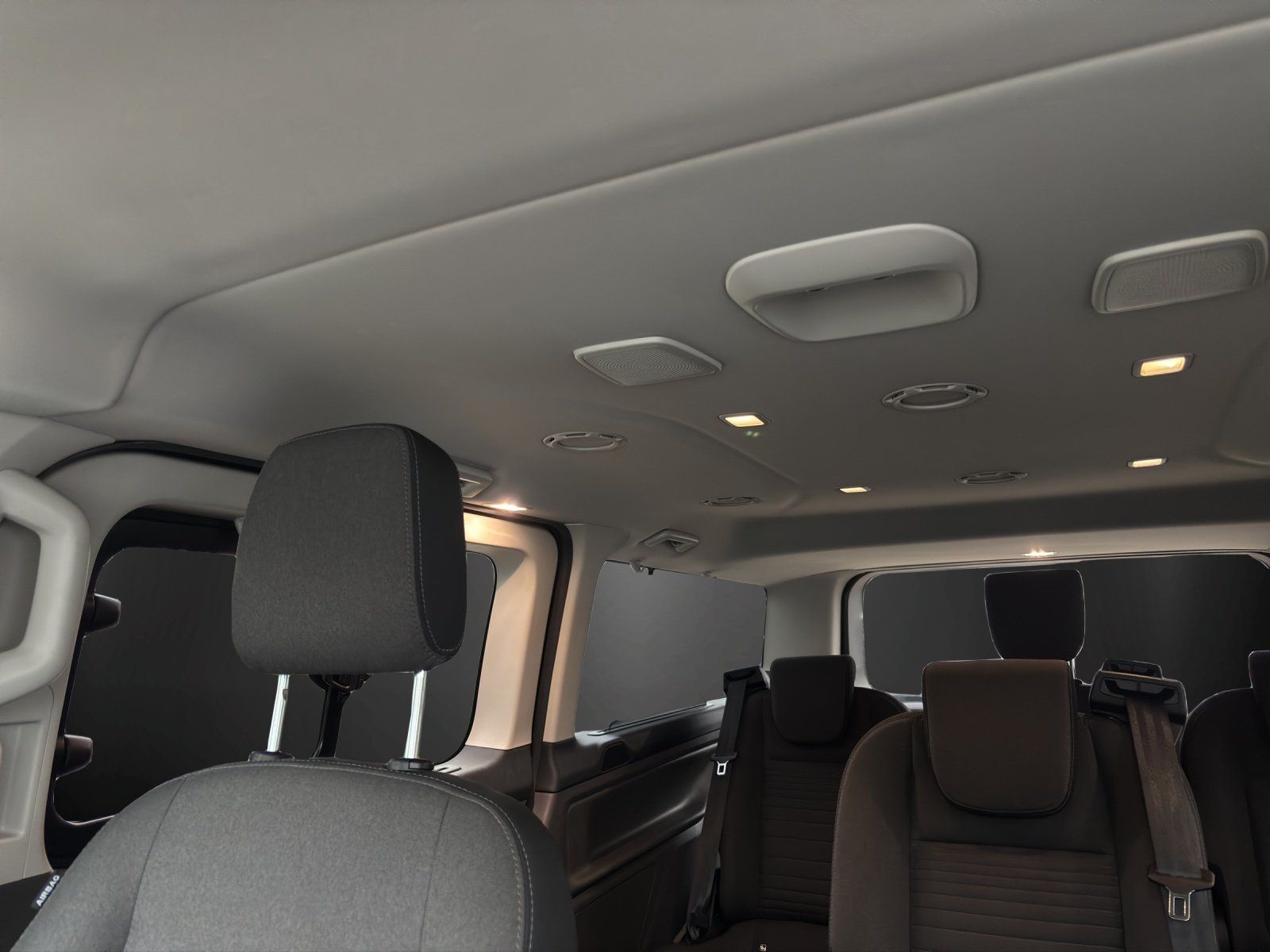 Fahrzeugabbildung Ford Tourneo Custom 2.0 TDCi 320 L2 Trend (EURO 6d)