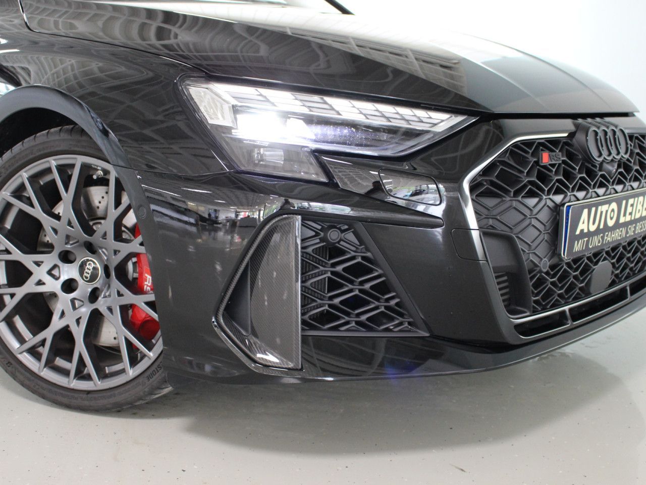 Fahrzeugabbildung Audi RS3 TFSI Sportback quattro