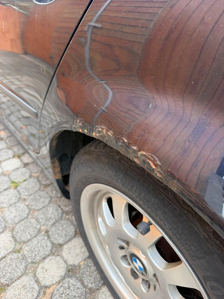 BMW 320 2005 — photo 11