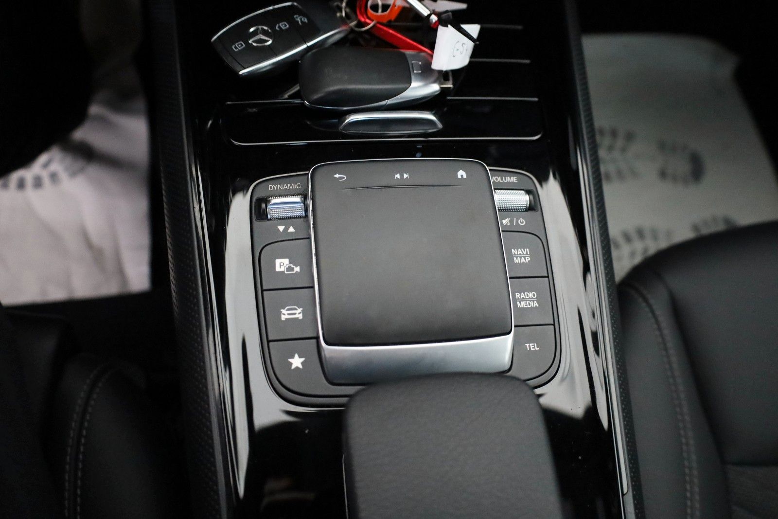 Fahrzeugabbildung Mercedes-Benz GLA 250 e Style,T.Leder,Navi,LED,SH