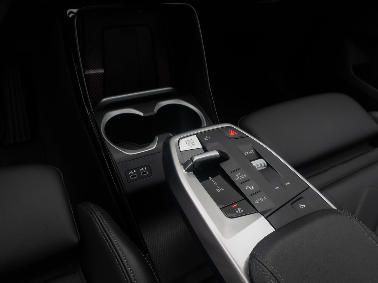 Fahrzeugabbildung BMW X1 xD23d xLine Panoram 360&deg;HUD AHK H/K DAB Voll