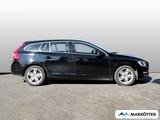 Volvo V60 Kombi Momentum/PDC/AHK/NAVI/ - gebrauchte Volvo V60 aus dem Jahr 2013