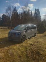 Volkswagen T7 Multivan 1,5 TSI OPF DSG Überhang - - Volkswagen T7 mit Benzin-Antrieb: Automatik