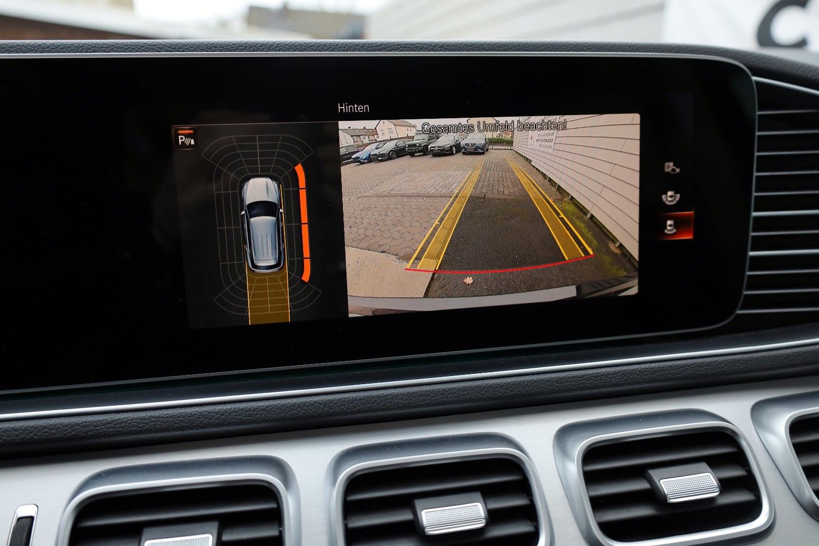 Fahrzeugabbildung Mercedes-Benz GLE 350 de 4Matic,Leder,Navi,LED,Panorama,ACC+WR