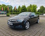 Opel Astra 2.0 Turbo 147kW Leder, 18 Zoll, TÜV Neu  - Opel Astra mit Benzin-Antrieb: Cabrio, 2.2