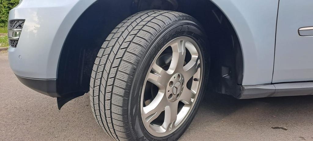 Mercedes-Benz ML 300