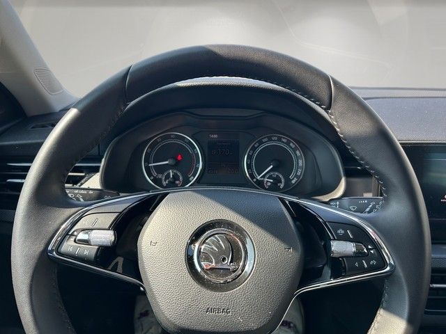 Fahrzeugabbildung SKODA Kamiq 1.0TSI Selection LED+KAMERA+TEMPOMAT+++