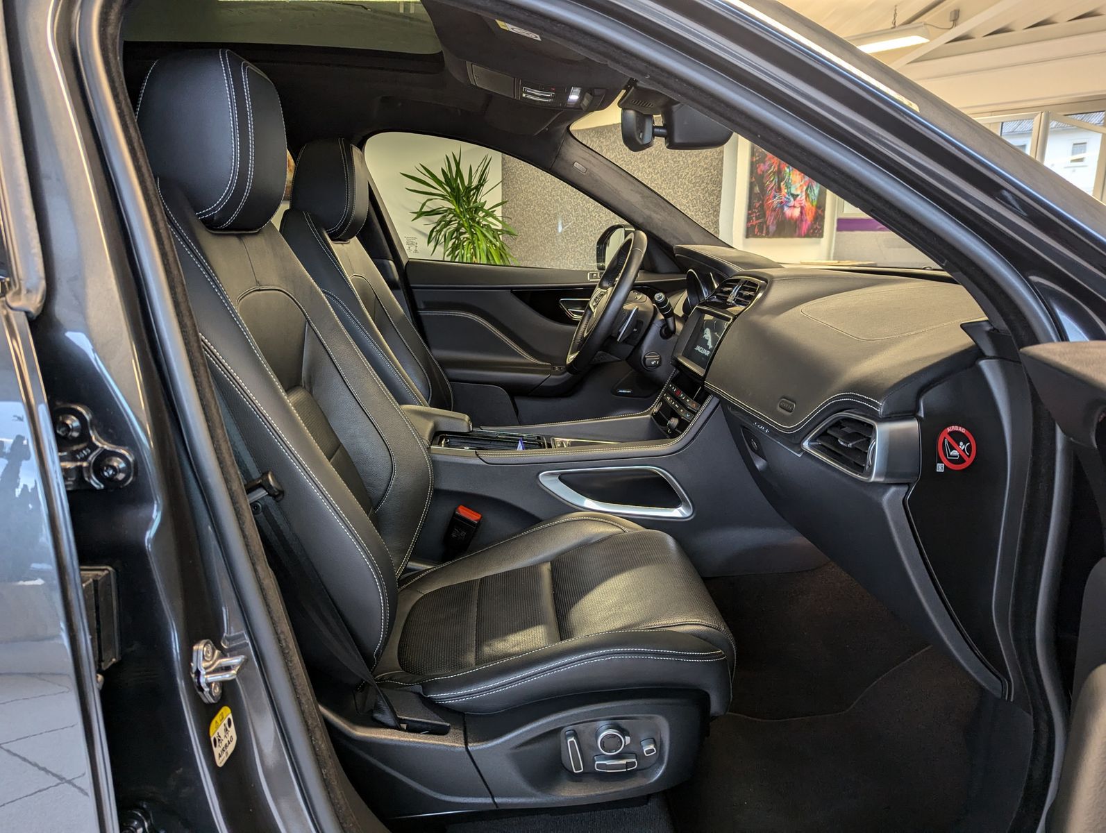 Fahrzeugabbildung Jaguar F-PACE R-Sport AWD Black LED+ PanoACC 22"