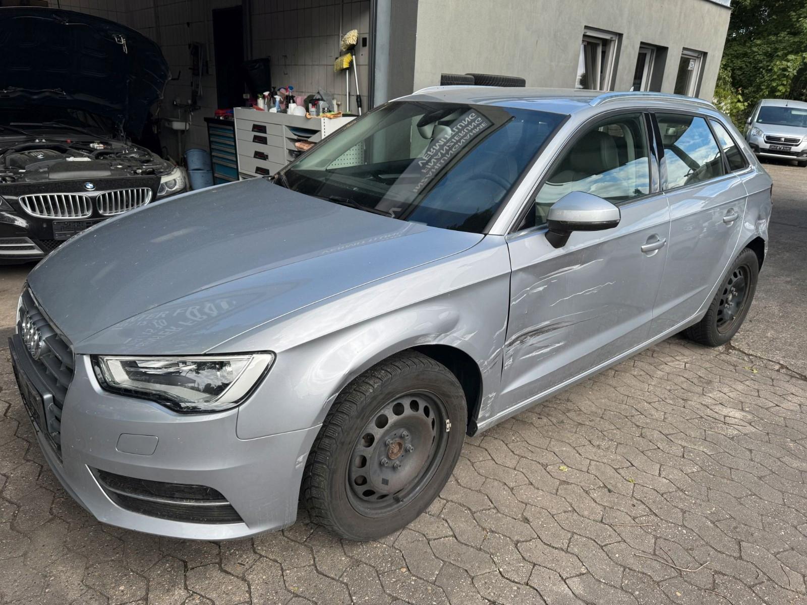 Audi A3 Ambiente 1.Hand Leder Bang Olufsen Navi Sitzh