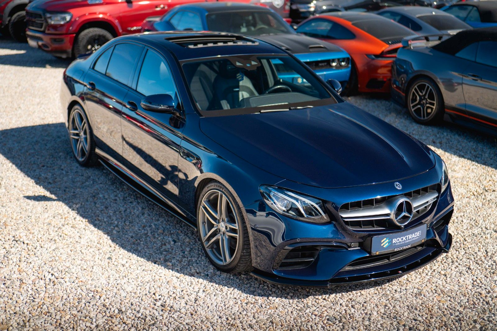 Fahrzeugabbildung Mercedes-Benz E 63 AMG 4Matic+ Night-Paket Drivers Package LED