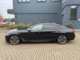 BMW M760Li xDrive - Voll / B&W / SKY / Nightv. / DE - BMW M760 in Hamburg