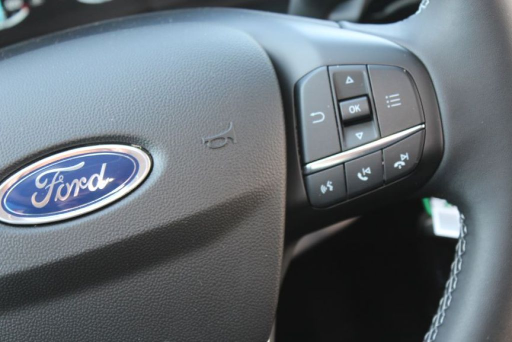 Fahrzeugdetailseite 12 Fahrzeugabbildung Ford Fiesta TITANIUM