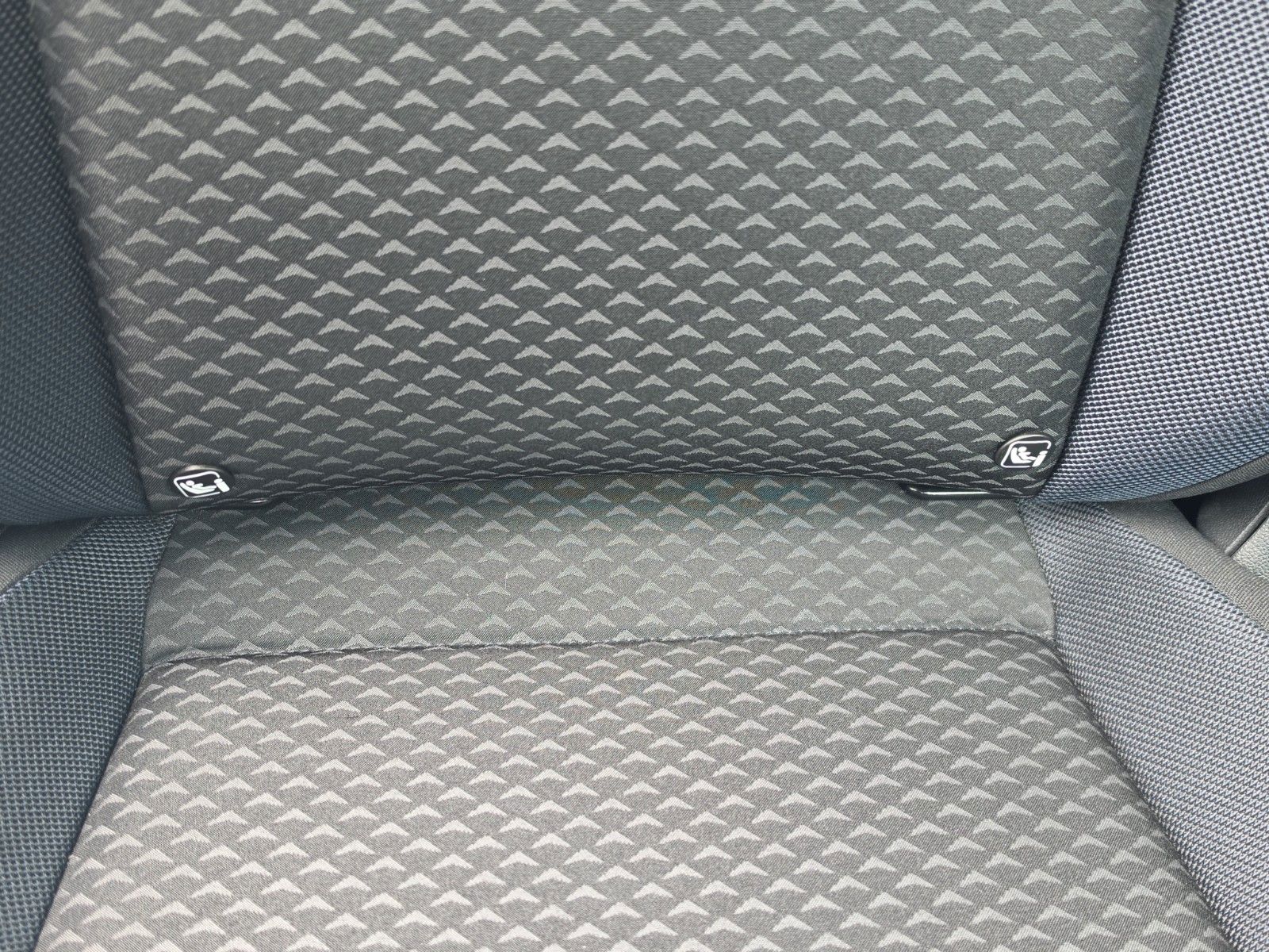 Fahrzeugabbildung Volkswagen T-Cross United NAVI SHZ PDC APP-CONNECT