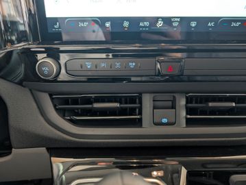 Ford Tourneo Custom Tit. 2.0 L1 NEUES MODELL