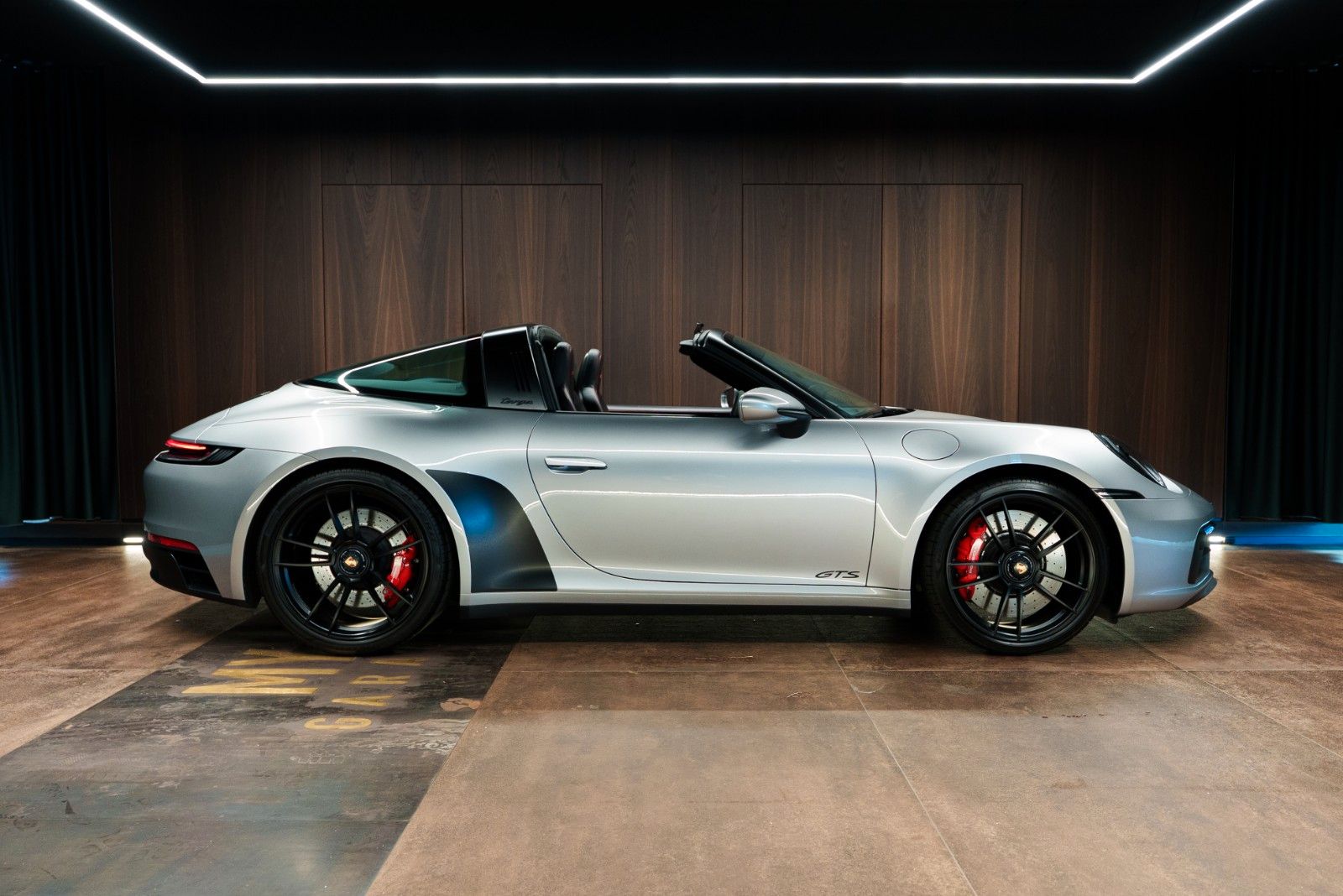 PORSCHE 992 Targa 4 GTS - GT Silver - BOSE