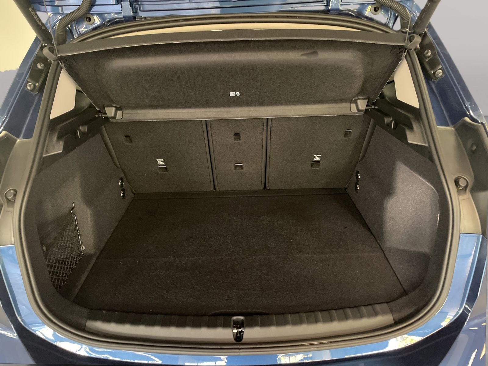 BMW 223 Active Tourer - Bild 16