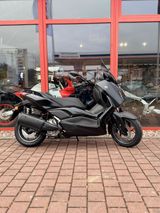 Yamaha XMAX 300 Tech MAX 2024 Tech Black / Dark Magma - YAMAHA ROLLER X MAX