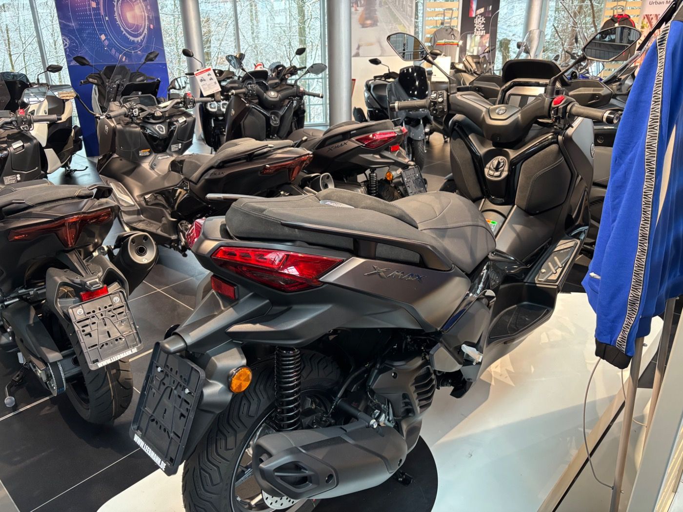 Fahrzeugabbildung Yamaha Xmax Tech Max+ 300 2025