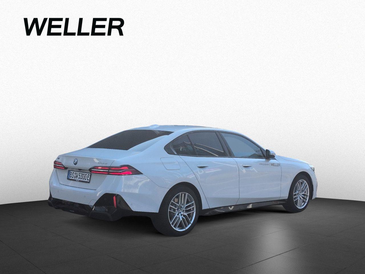 BMW 530e xDrive M-Sport H&K AHK AB Assis
