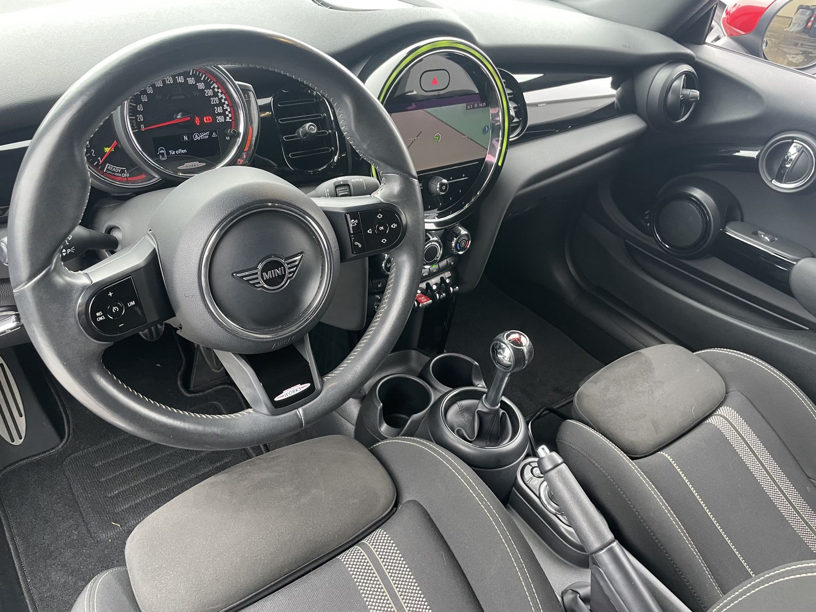 Fahrzeugabbildung MINI John Cooper Works Cabrio NAV+LED+KAMERA+17ZO+PP