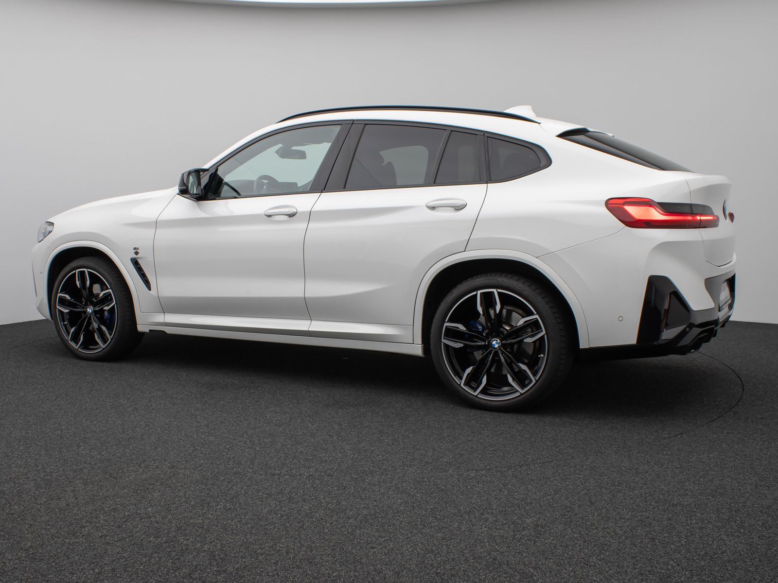 Fahrzeugabbildung BMW X4 M40d  360° HUD HiFi Laser Komfort AHK 21Zoll