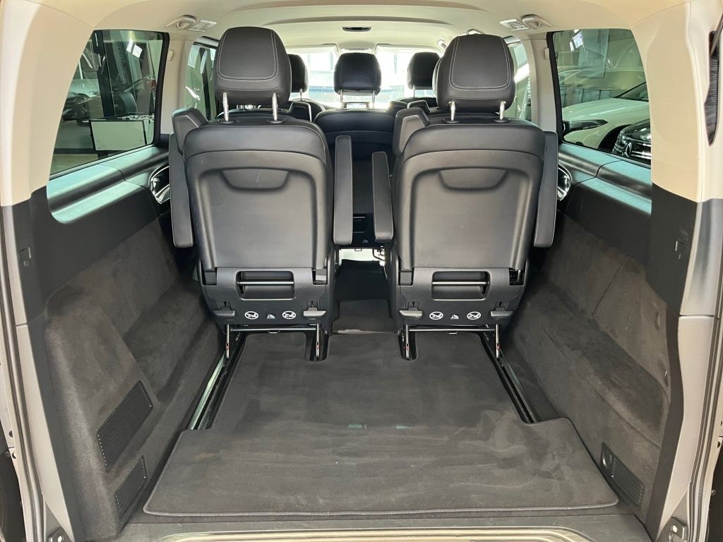 Fahrzeugabbildung Mercedes-Benz V 250 AVG extralang 7 Sitze LED 2,5t AHK ele. ST