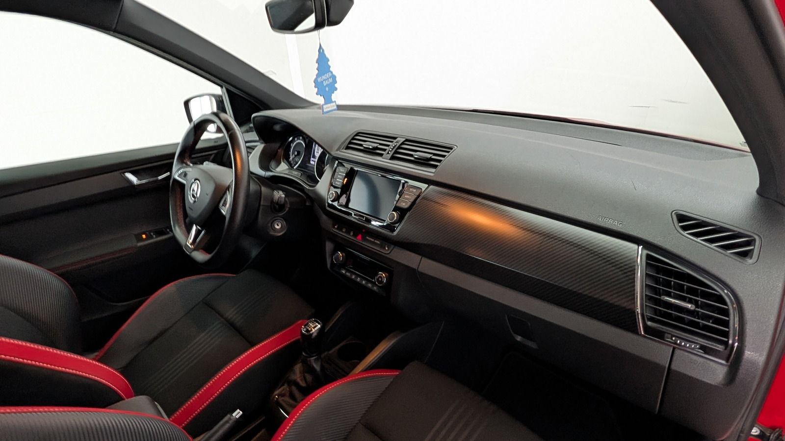 Fahrzeugabbildung SKODA Fabia Combi 1.0 TSI * LED * SHZ Monte Carlo
