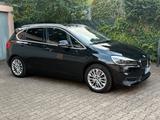 BMW 225 XE Automatik - BMW 225 Active Tourer in Düsseldorf