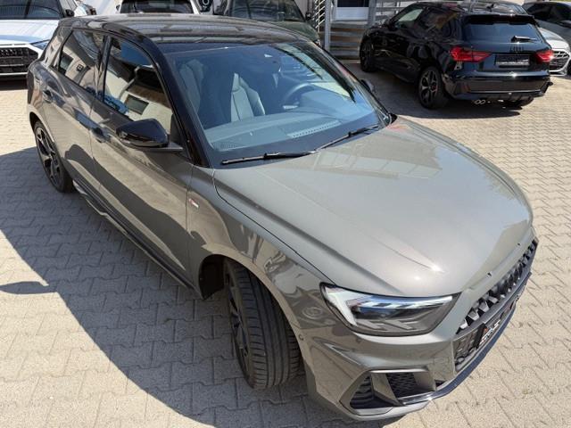 Audi A1 Sportback 40 TFSI S line, S line 2x, VOLL!!