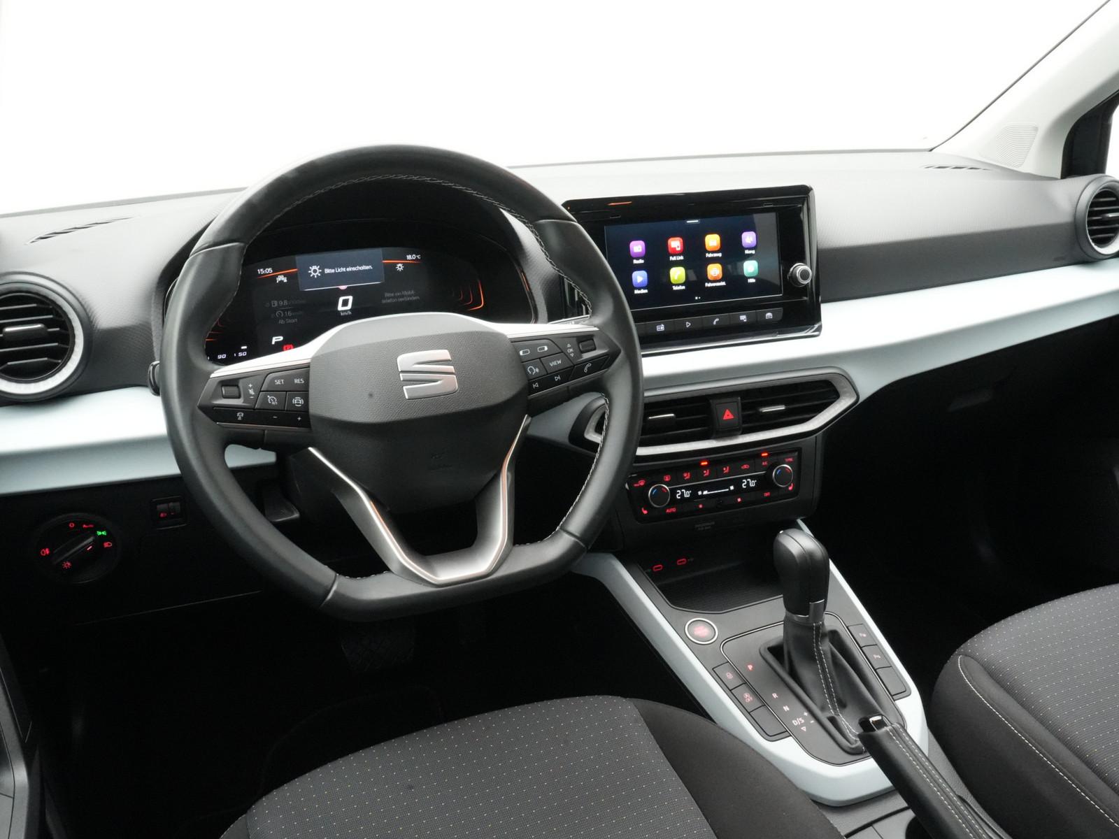 Seat Arona Style ACC LED KAM PDC SHZ CARPLAY