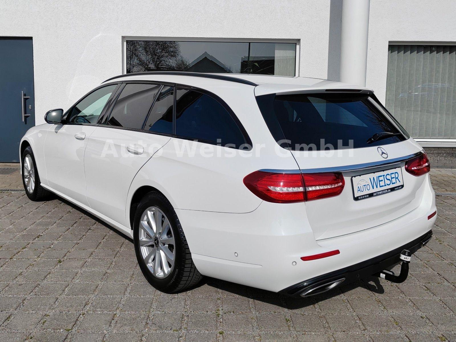 Mercedes-Benz E 200 *SH*LED*NAVI*AHK*KAMERA*TEMPOM*SOUNDSYS