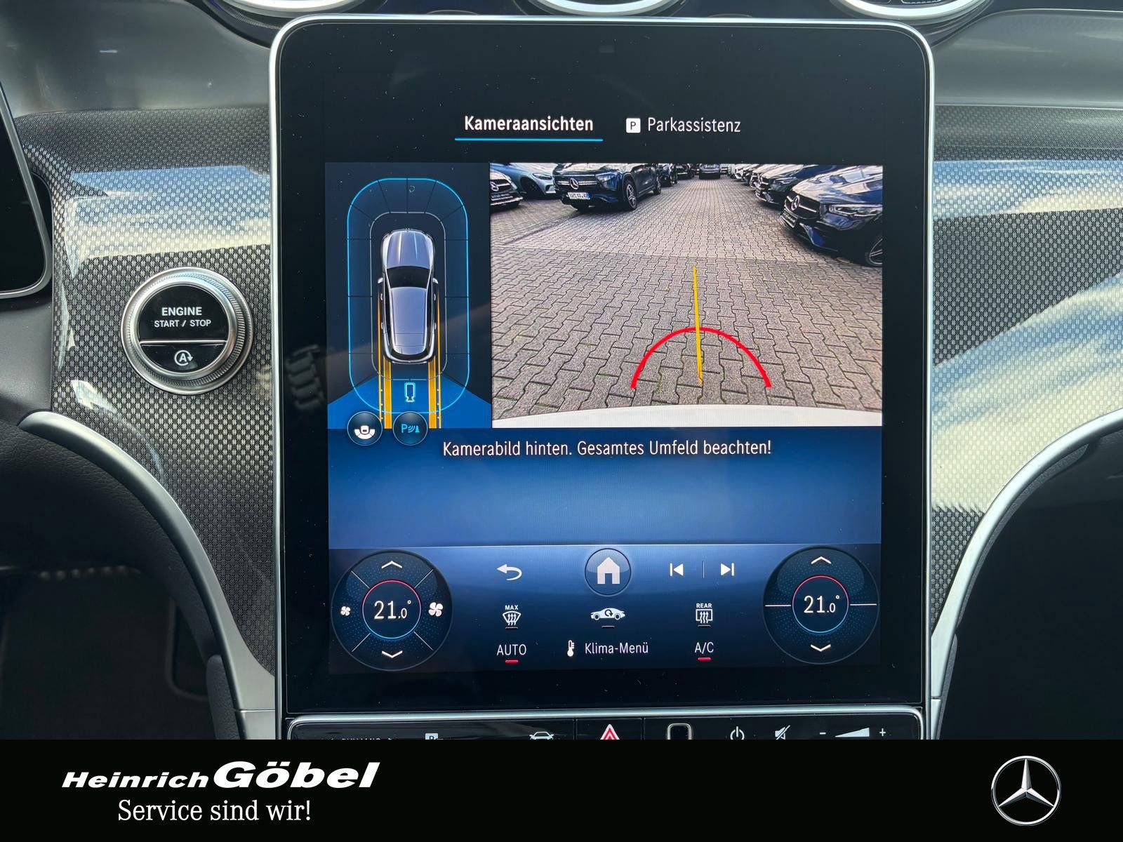 Fahrzeugabbildung Mercedes-Benz GLC 200 4M AMG*AHK*WINTER-PAKET*AMBIENTEBEL*