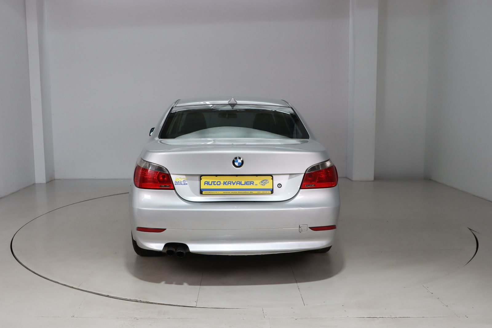 Fahrzeugabbildung BMW 520 i * Sitzhzg. * Tempomat