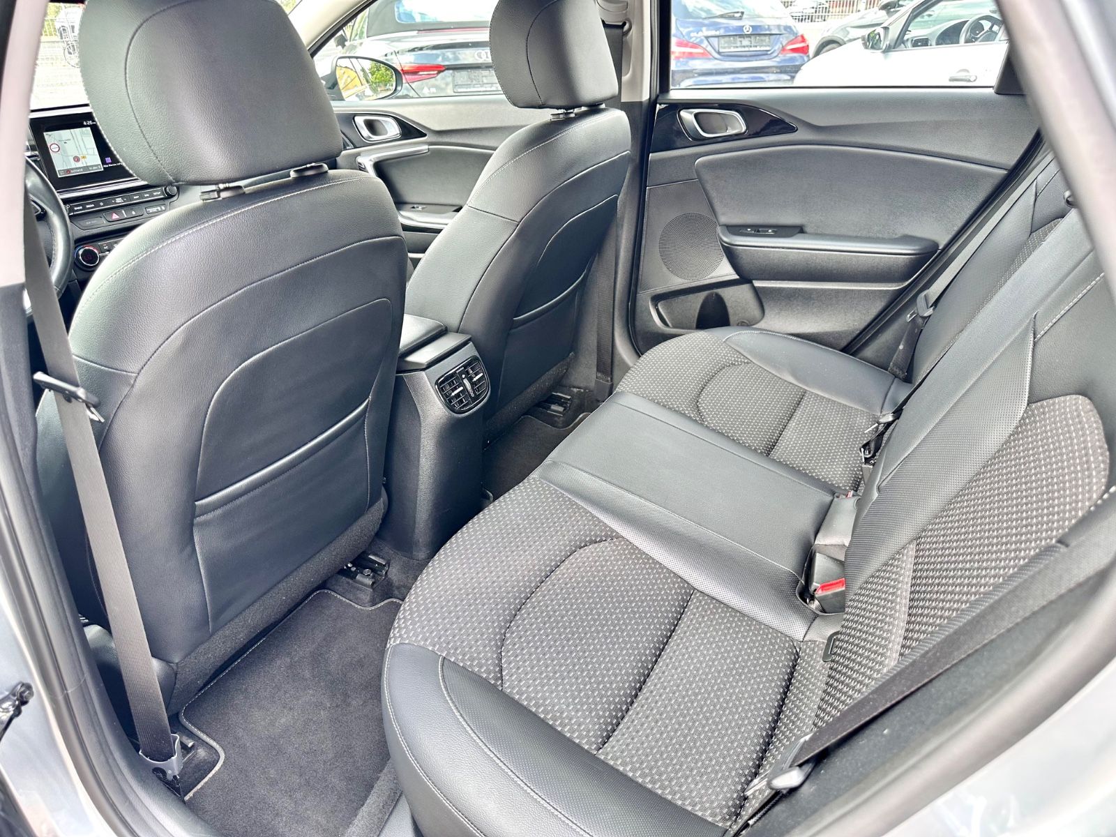 Fahrzeugabbildung Kia cee'd SPORTSWAGON SPIRIT*MOD.2019+AHK*