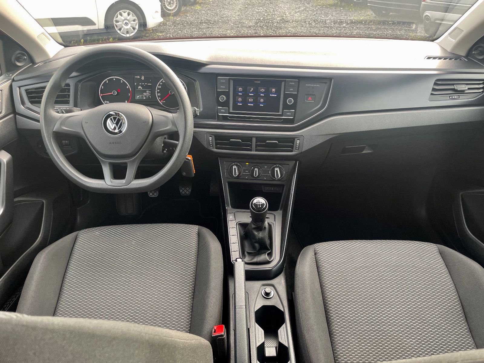 Fahrzeugabbildung Volkswagen Polo VI Trendline Klima Tempomat 1.HAND Freispre