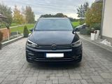 Volkswagen Touran 1.4 TSI DSG Highline, R-Line, 7 Sitze,LED - Volkswagen Touran: R Line