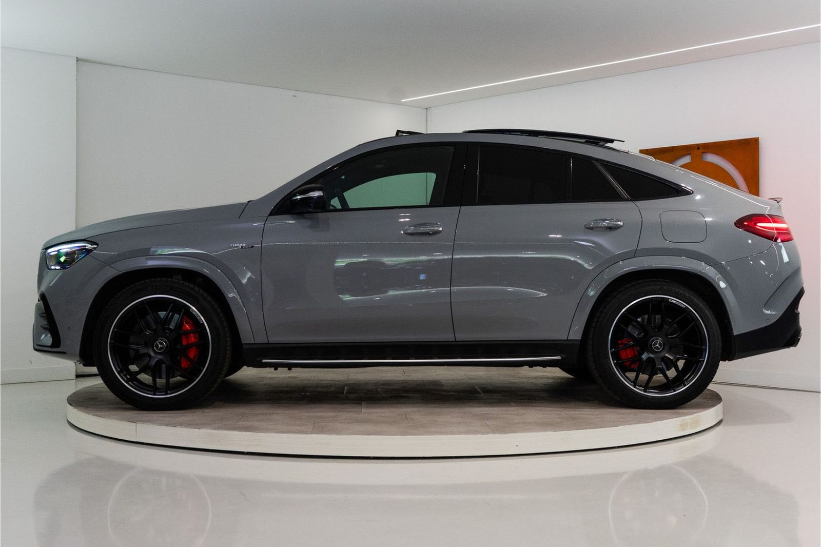 Mercedes-Benz GLE 53 AMG Coupé Hybrid 4MATIC+ Premium + 544PK imagem 2