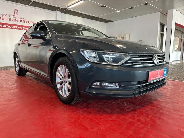 VW Passat Lim. //ACC//Keyless//Kamera//
