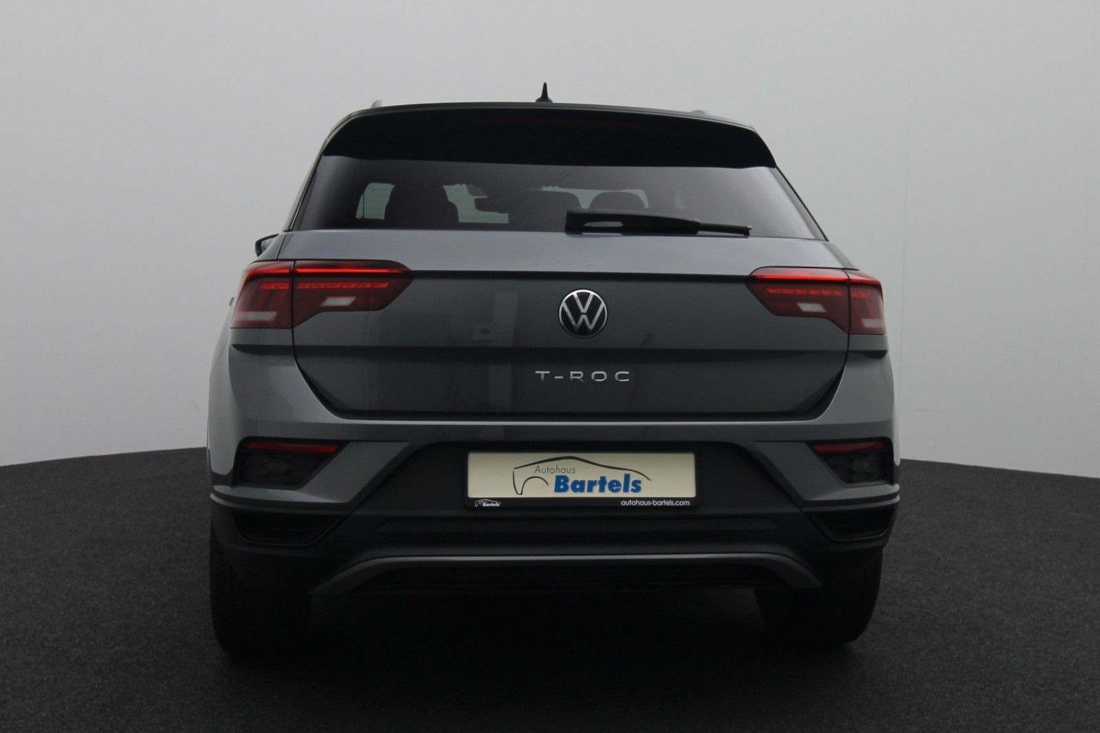 Fahrzeugabbildung Volkswagen T-Roc Sport Kamera LED Black Style Paket "beats"