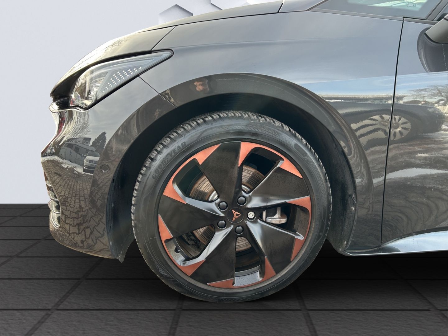 Born 150kW LED HuD GJR ACC 360°Kamera ParkLenkAs