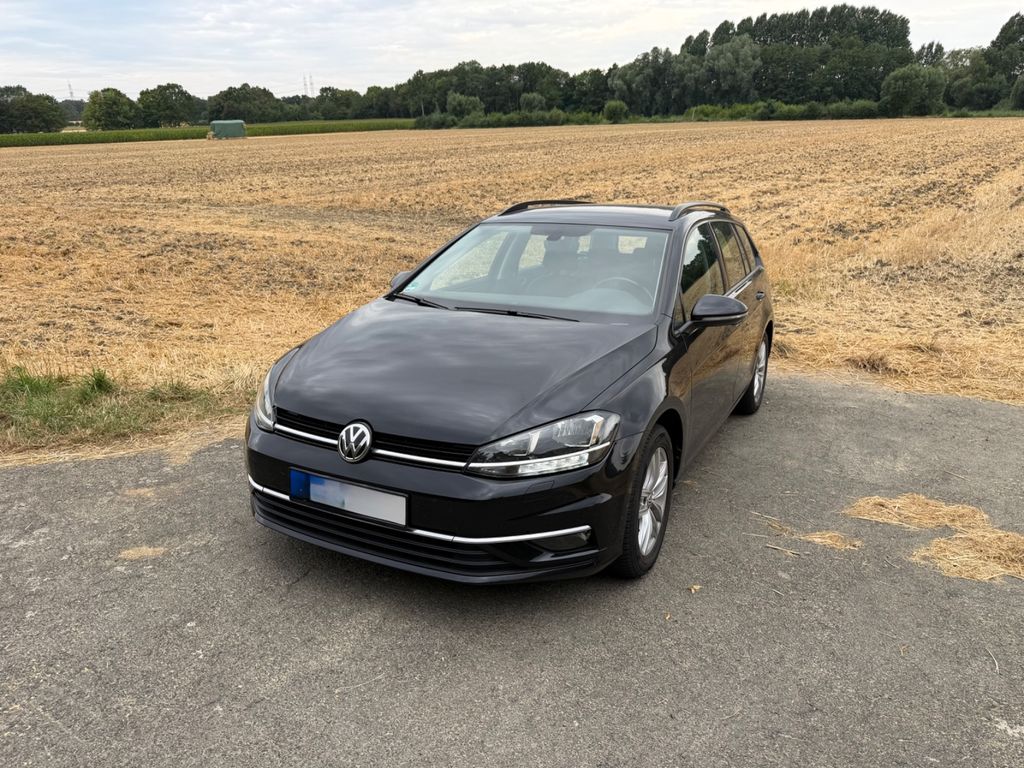 Image of Volkswagen Golf