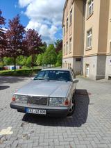 Volvo 940 silber - Volvo 940 mit Benzin-Antrieb: Limousine