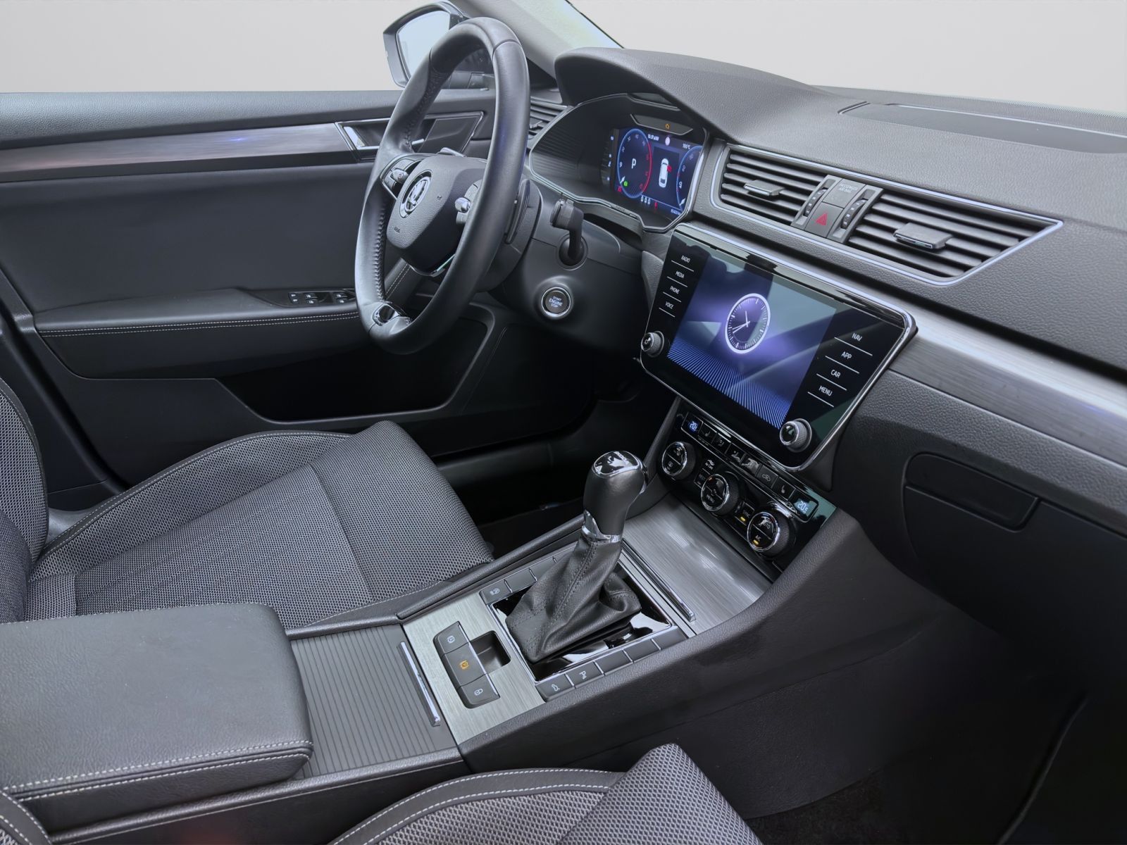 Skoda Superb - Bild 18