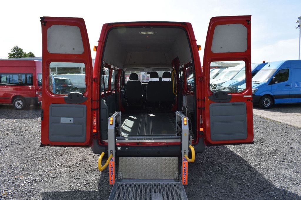 Fahrzeugabbildung Ford Transit Kombi FT 300 L Behindertengerecht #8263