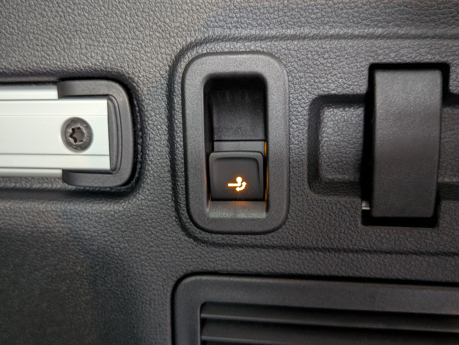 Fahrzeugabbildung Volkswagen Touran R-LINE HIGHLINE BLACK PANO AHK 7S KINDERS