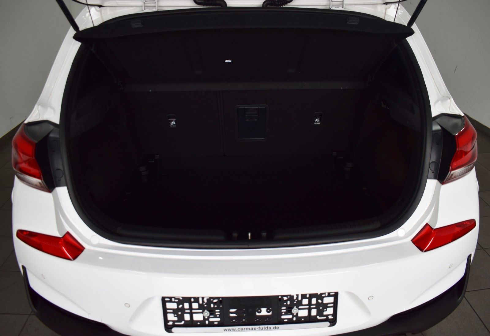 Fahrzeugabbildung Hyundai i30 N Performance T.Leder,Navi,LED,SH,PDC,SR+WR